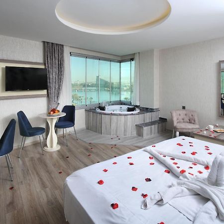 Adana Taskoeprue Hotel Екстер'єр фото